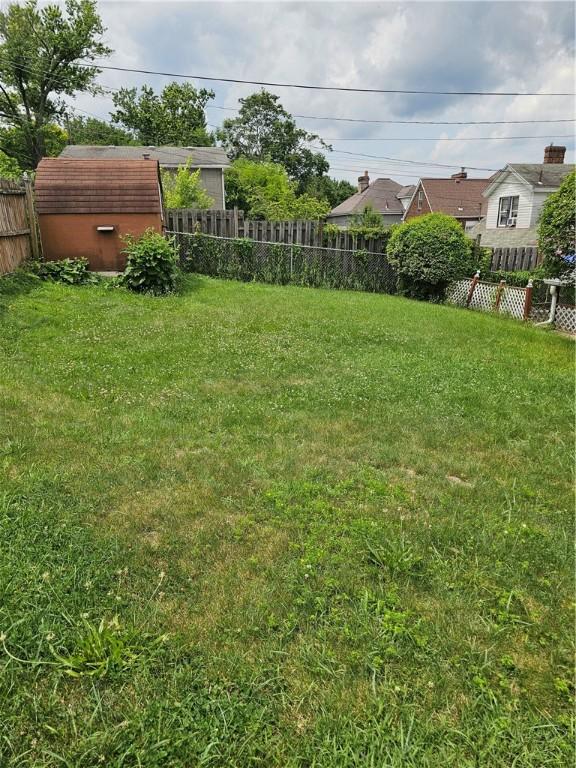 232 Birmingham Ave, Carrick, PA 15210 - photo 11