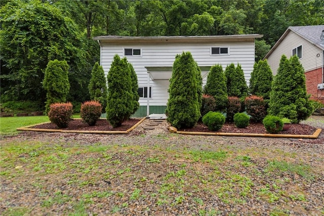 419 Lime Hollow Rd, Verona, PA 15147 - photo 2