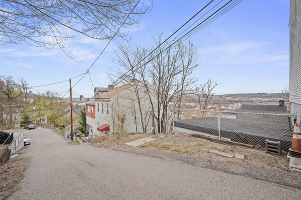 12 Brosville St, South Side, PA 15203 - photo 19