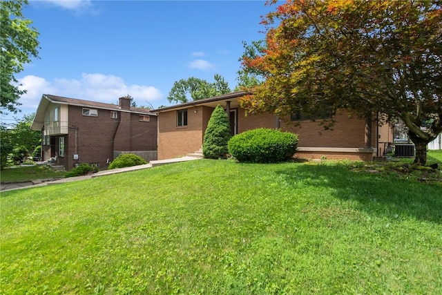 12219 Roth Dr, North Huntingdon, PA 15642 - photo 2