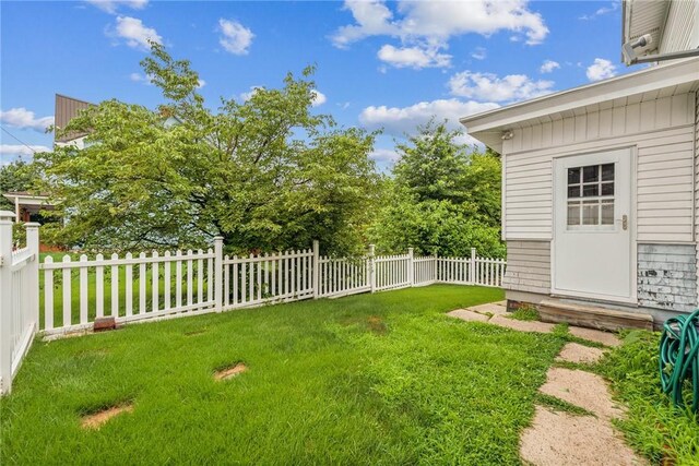 421 N 2nd St, Jeannette, PA 15644 - photo 21