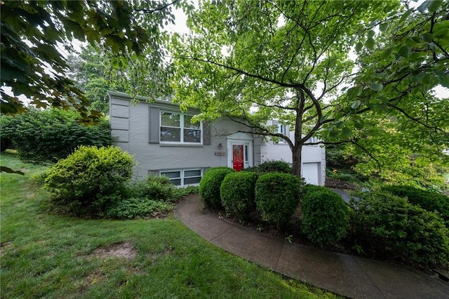 8850 Breezewood Dr, Mccandless, PA 15237 - photo 2