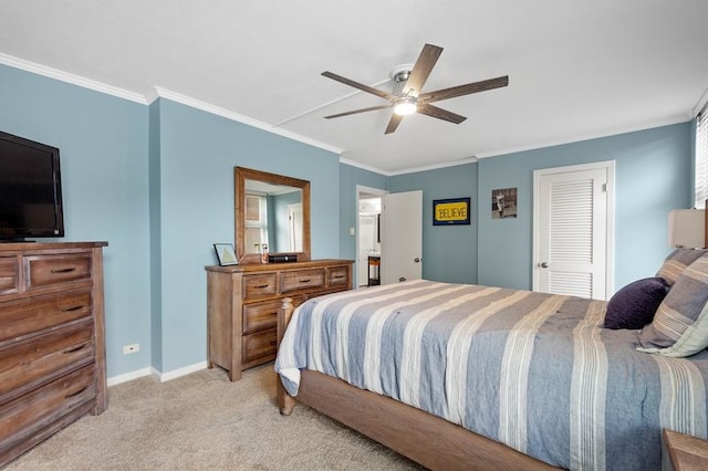 552 N Neville St Unit 26, Oakland, PA 15213 - bedroom featuring ornamental molding, light colored carpet, and ceiling fan