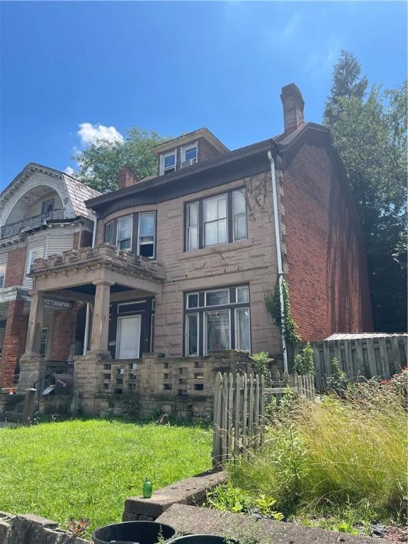 7222 Race St, Homewood Brushton, PA 15208 - photo 4