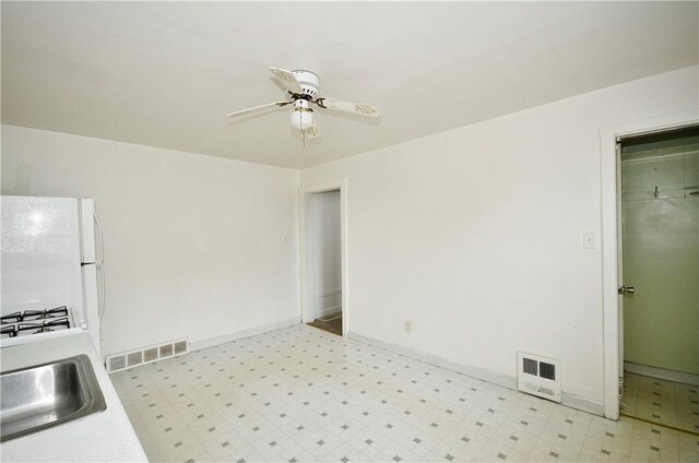900 Vankirk St, Clairton, PA 15025 - photo 11