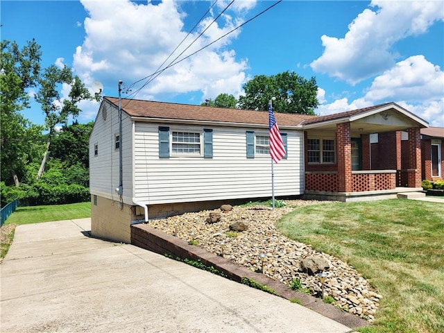 533 Anderson Ave, Plum Boro, PA 15239 - photo 2