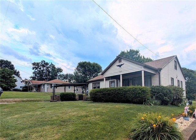 373 Pittsburgh St, Derry Twp, PA 15671 - view of front of property featuring a front yard and a shingled roof