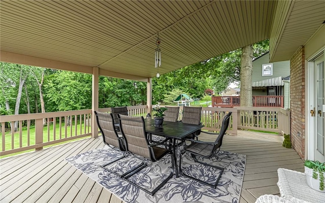 2276 Rochester Rd, Franklin Park, PA 15237 - deck with outdoor dining area