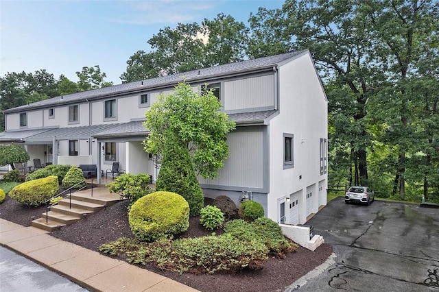 1547 Pinehurst Dr, Saint Clair, PA 15241 - photo 2