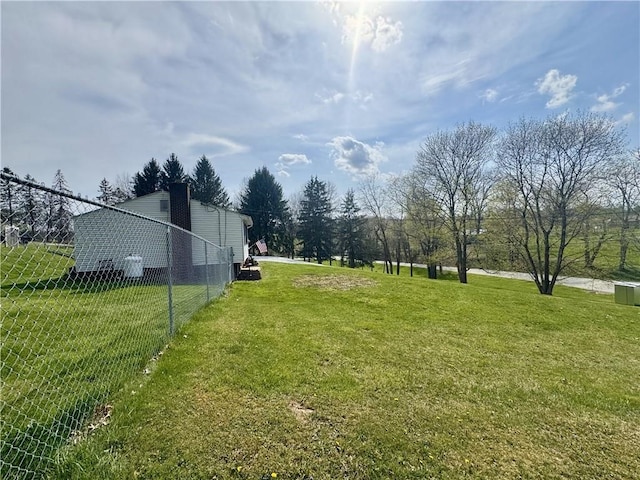 1060 Sugar Run Rd, Nottingham, PA 15367 - view of yard