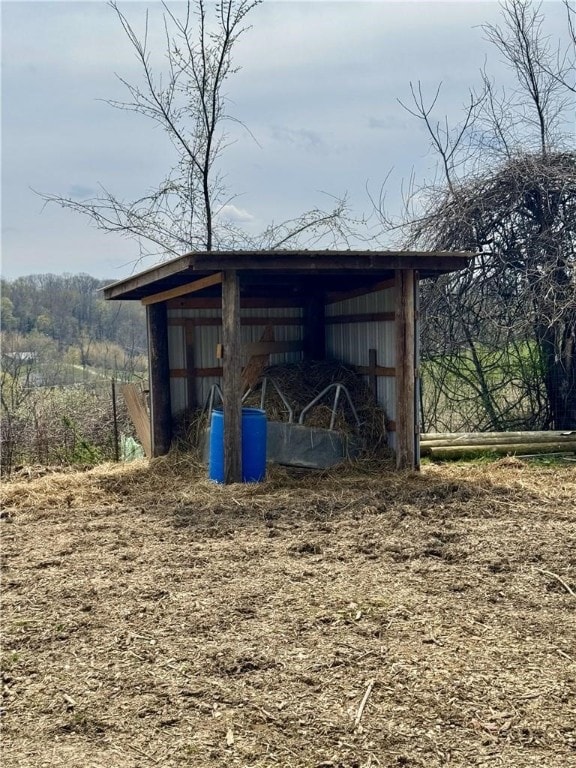 1060 Sugar Run Rd, Nottingham, PA 15367 - view of pole building