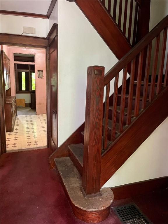 615 Singer Pl, Homewood Brushton, PA 15221 - photo 3