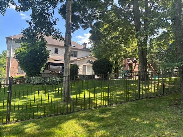 91 Celtic Ash Ct, Cranberry Twp, PA 16066 - view of yard featuring a playground and a garage