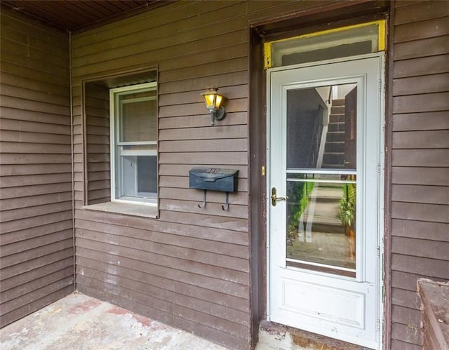 650 Loretta St, Greenfield, PA 15217 - view of exterior entry