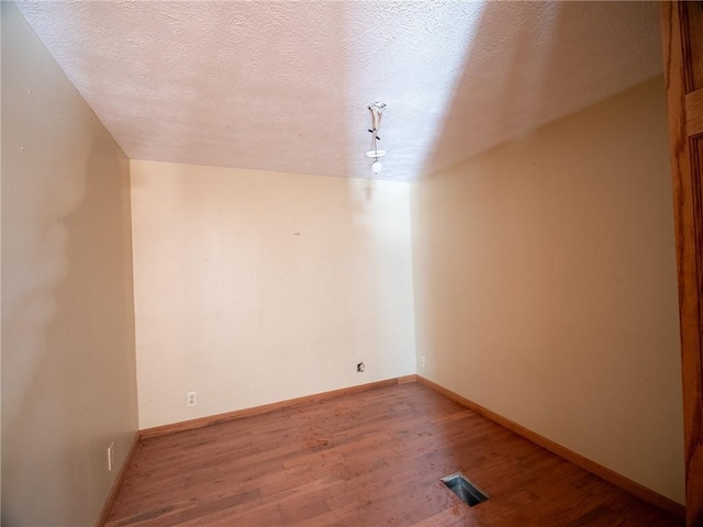 1276 Glades Pike, Somerset, PA 15501 - bonus room with light wood-type flooring and a textured ceiling