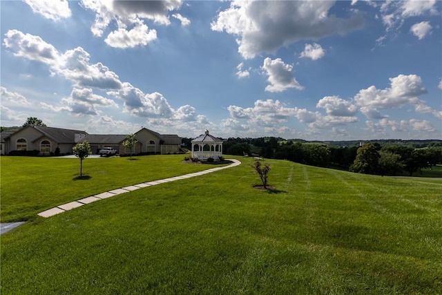 1901 Golf Course Dr, South Strabane, PA 15301 - view of grassy yard