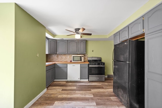 1097 Woods Run Ave, Brighton Heights, PA 15212 - photo 7