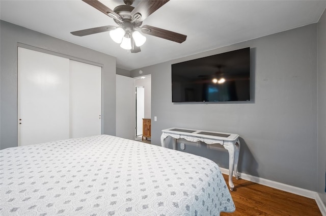 235 Ruth St, Plum Boro, PA 15239 - bedroom featuring wood finished floors, a closet, and ceiling fan