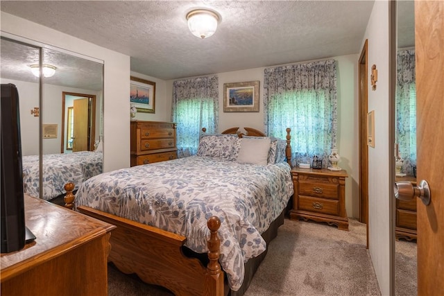 5731 Interboro, Lincoln Place, PA 15207 - bedroom featuring carpet floors and a textured ceiling