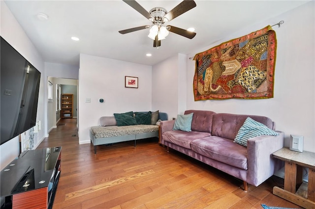 637 Bigelow St, Greenfield, PA 15207 - living room featuring ceiling fan, light wood-style flooring, and recessed lighting