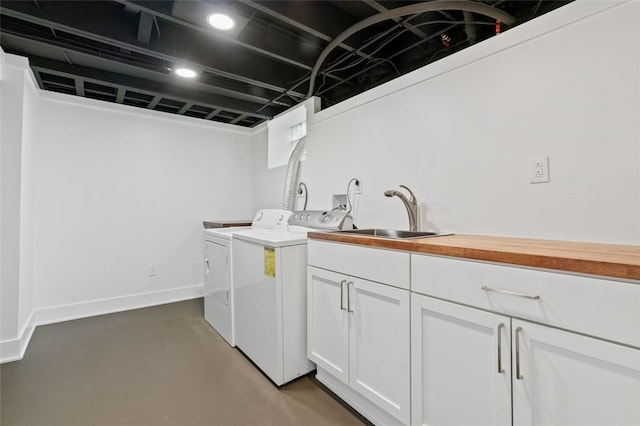 300 Jacks Run Rd, Ross Twp, PA 15202 - washroom featuring a sink and washing machine and dryer