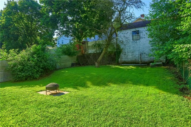 1311 Irwin St, Aliquippa, PA 15001 - view of fenced backyard