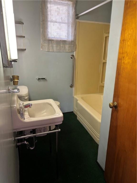 202 Hoeveler St, Springdale Boro, PA 15144 - bathroom featuring a sink and  shower combination