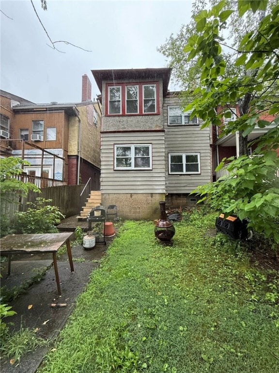 2306 Sherbrook St, Squirrel Hill, PA 15217 - back of property featuring crawl space