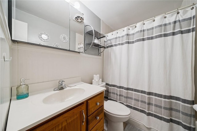 249 Laurie Dr, Penn Hills, PA 15235 - bathroom with vanity and a shower with curtain
