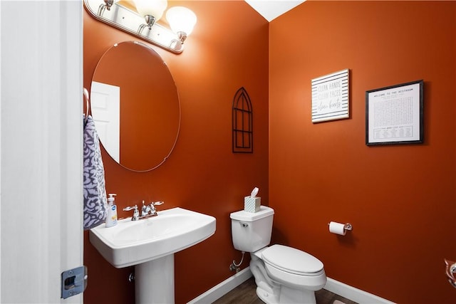 138 Crossridge Rd, Fallowfield, PA 15022 - half bath featuring toilet and baseboards