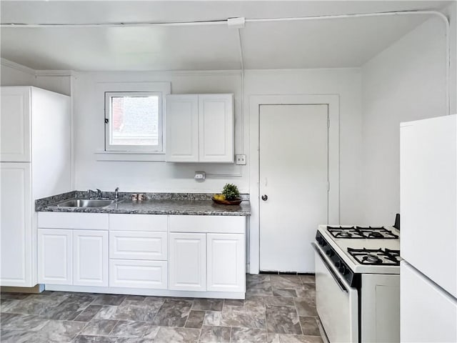 1033 Sherman Ave, Duquesne, PA 15110 - photo 22