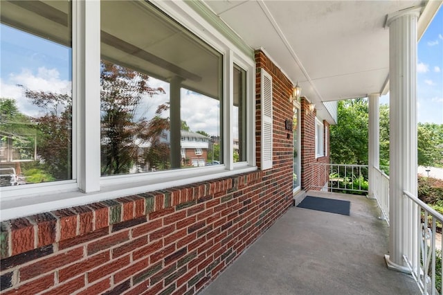 718 Twin Oak Dr, Penn Hills, PA 15235 - view of porch
