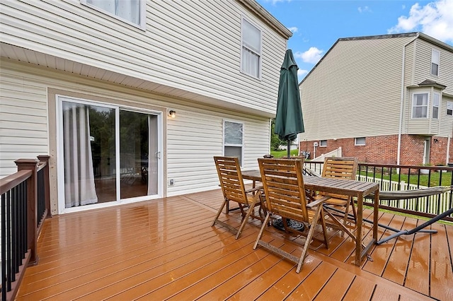 1071 Shawnee Ridge Dr, Cheswick, PA 15024 - deck featuring outdoor dining area