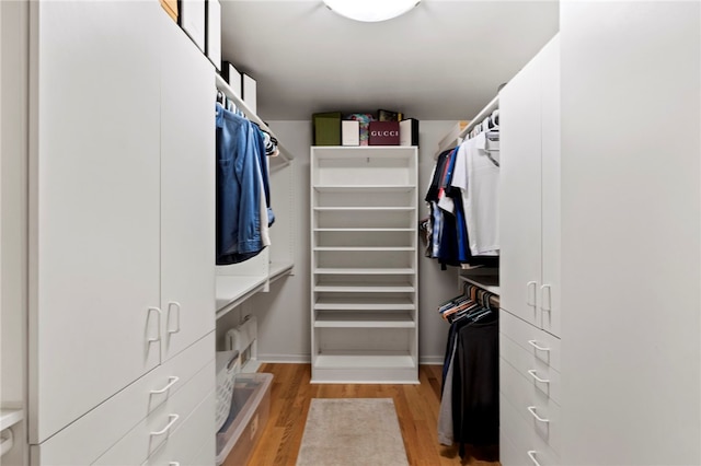1413 Oak St, Oakmont, PA 15139 - spacious closet with light wood-type flooring