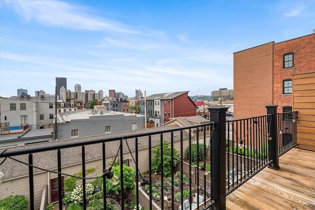 611 Suismon St, East Allegheny, PA 15212 - balcony featuring a skyline view
