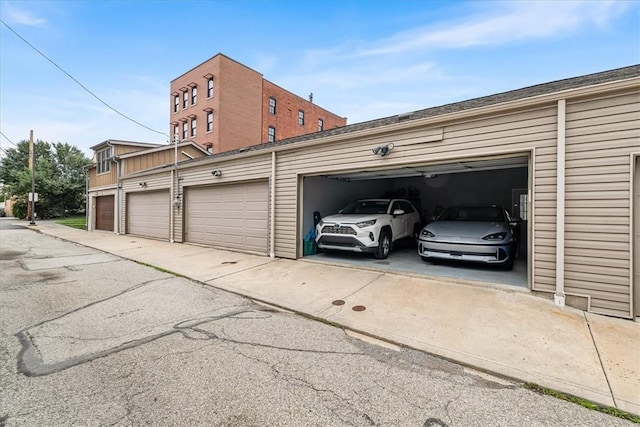 611 Suismon St, East Allegheny, PA 15212 - view of garage