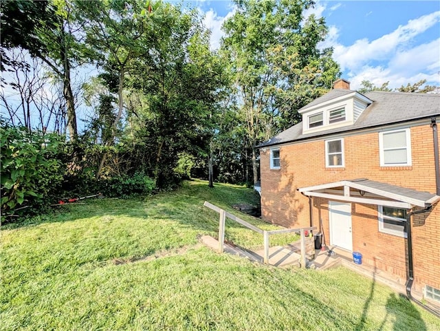 213 N 5th St, Jeannette, PA 15644 - view of grassy yard