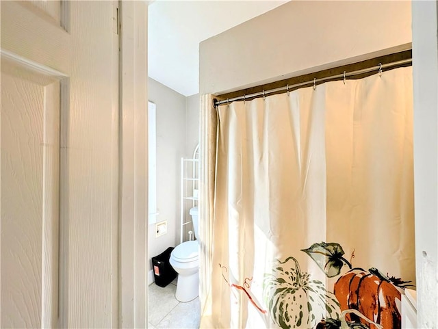 213 N 5th St, Jeannette, PA 15644 - bathroom featuring tile patterned floors and a shower with shower curtain