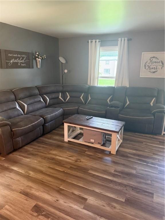 105 White Oak Dr, Twp Of But Se, PA 16001 - living room with wood finished floors