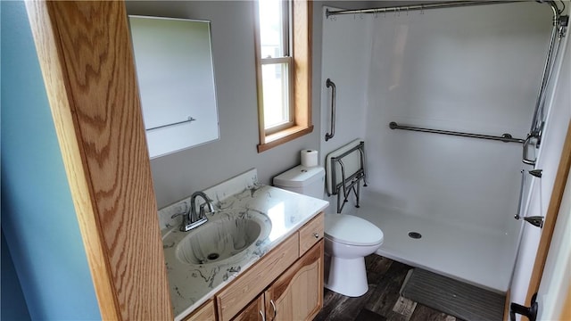 2681 Mallory Rd, Pa, PA 16314 - bathroom with a shower, vanity, and wood finished floors