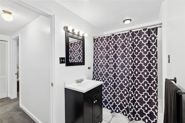 915 Summit St, Mckeesport, PA 15132 - full bathroom featuring vanity, a textured ceiling, and a shower with curtain