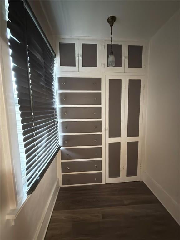 832 Maplewood Ave, Ambridge, PA 15003 - interior space featuring baseboards and dark wood-style floors