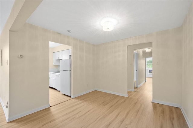 5900 Babcock Blvd Unit 31, Ross Twp, PA 15237 - unfurnished room with light wood-style flooring and baseboards