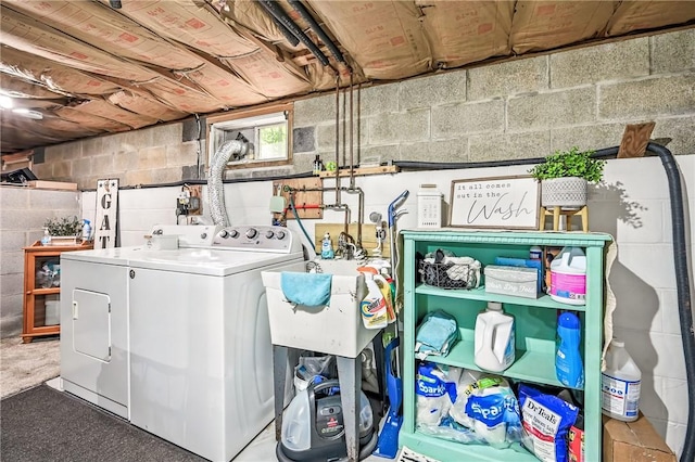 8995 Puritan Ln, Conneaut Twp, PA 16424 - washroom with independent washer and dryer
