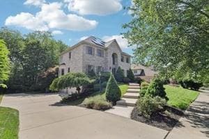 403 Worth Ct, Cranberry Twp, PA 16066 - view of front of home