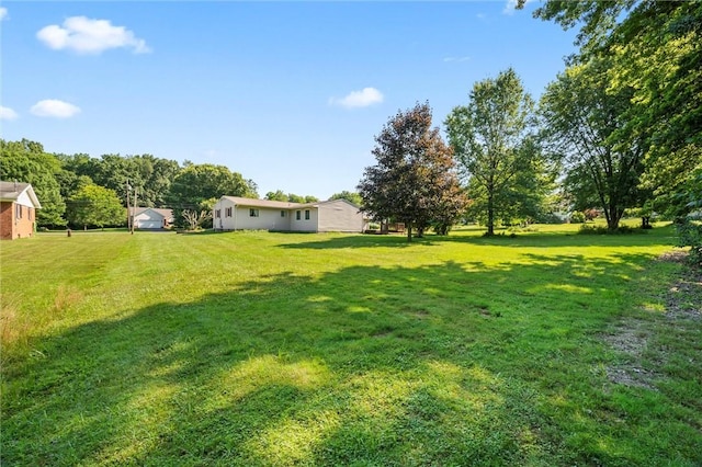 4852 Thomason Rd, South Pymatuning Twp, PA 16150 - view of grassy yard