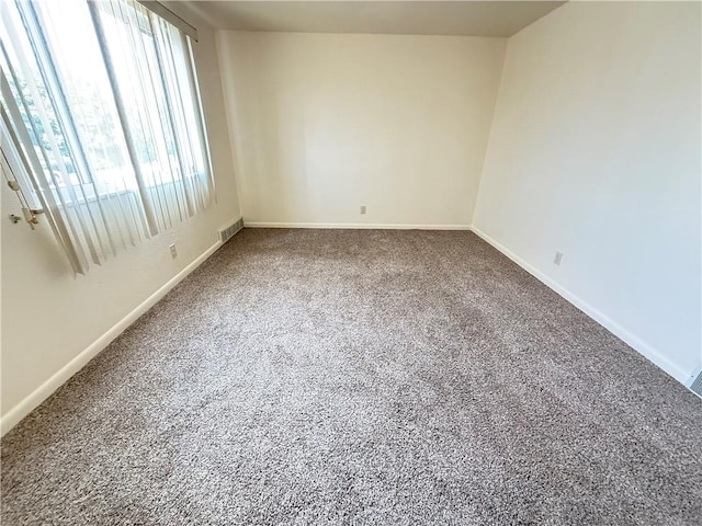 1721 Iowa Ave, West Mifflin, PA 15122 - photo 2