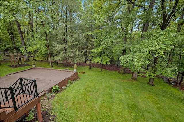 2666 Pointview Dr, Hampton, PA 15101 - view of green lawn