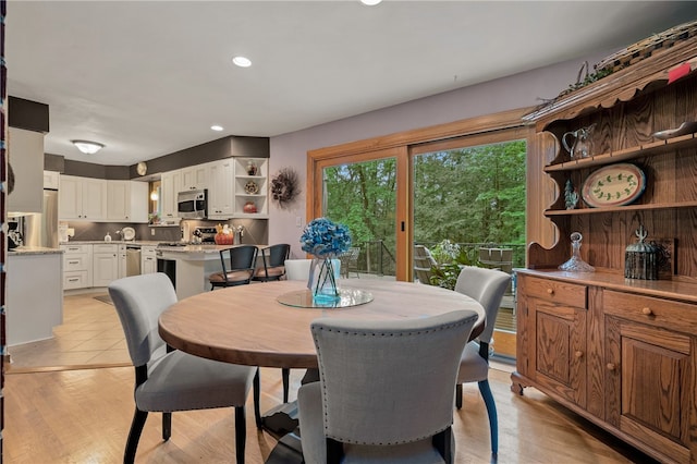 2666 Pointview Dr, Hampton, PA 15101 - dining area featuring recessed lighting and light wood-style flooring