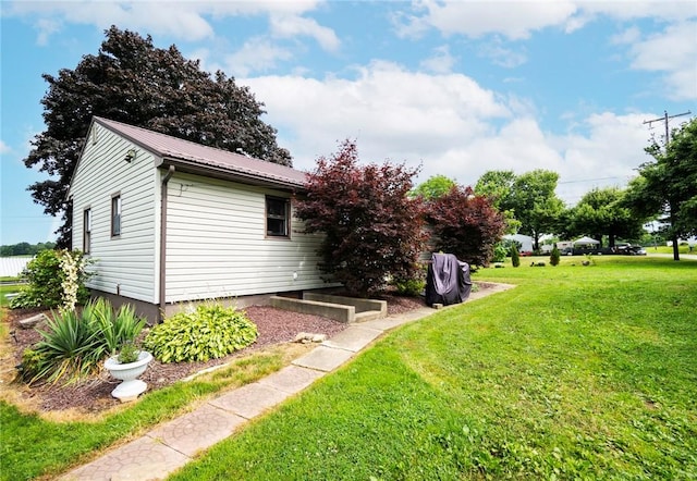 115 Muddy Creek Dr, Center Twp, PA 16001 - view of grassy yard